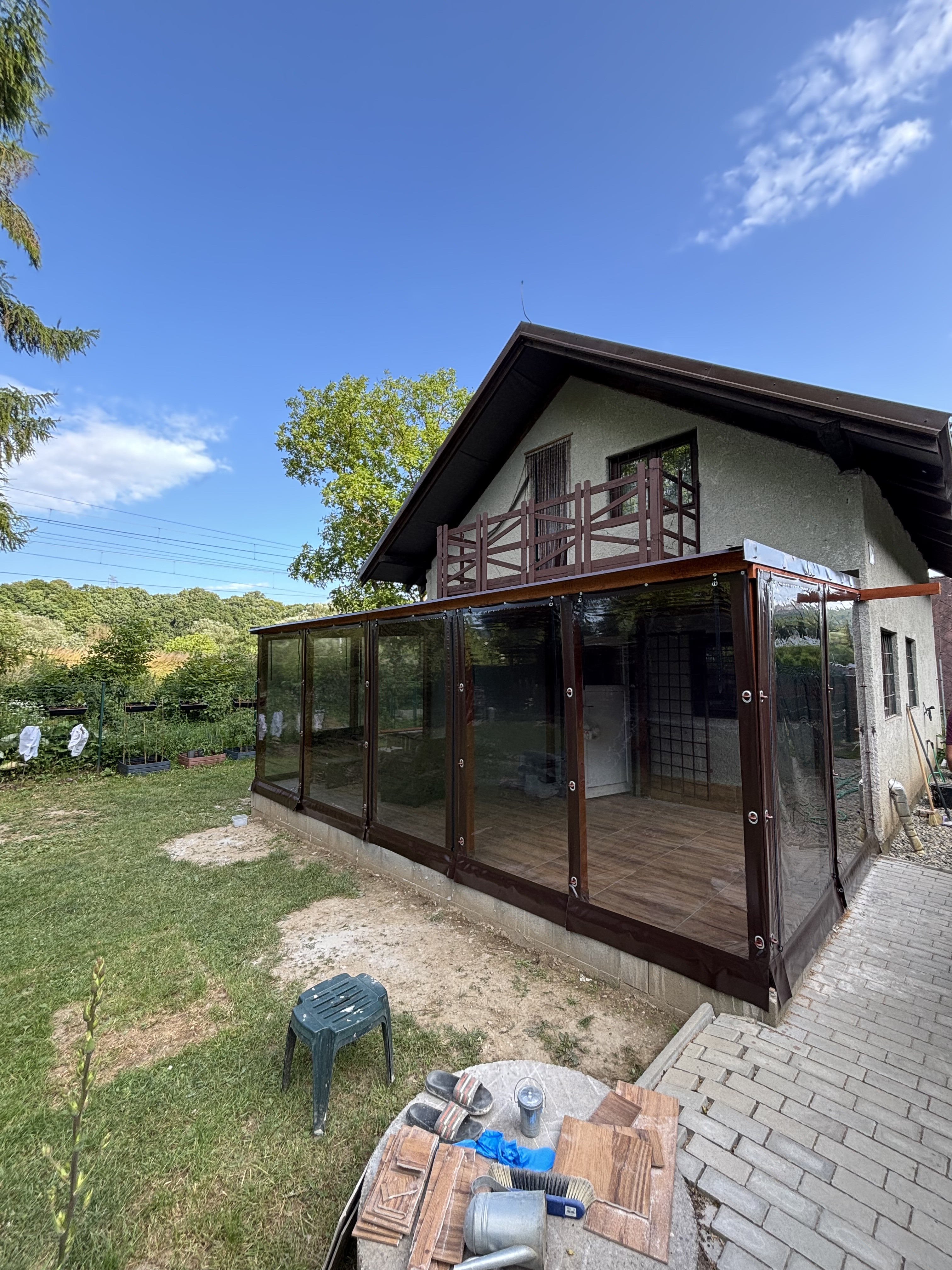 realization.title-img