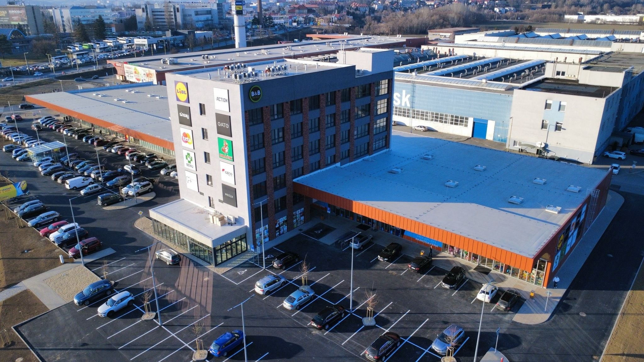 realization.title-img